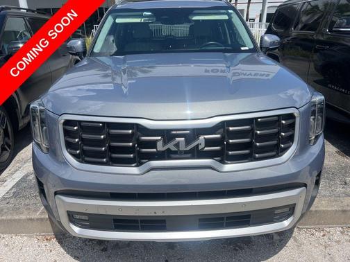 Everlasting Silver 2023 Kia Telluride SX