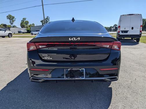 2023 Kia K5 LXS