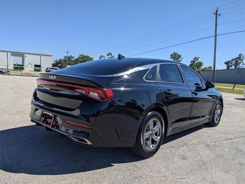 2023 Kia K5 LXS