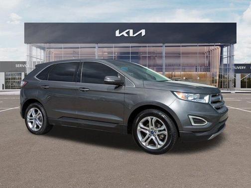 Magnetic 2017 Ford Edge Titanium