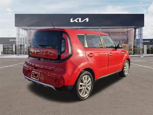 2017 Kia Soul +