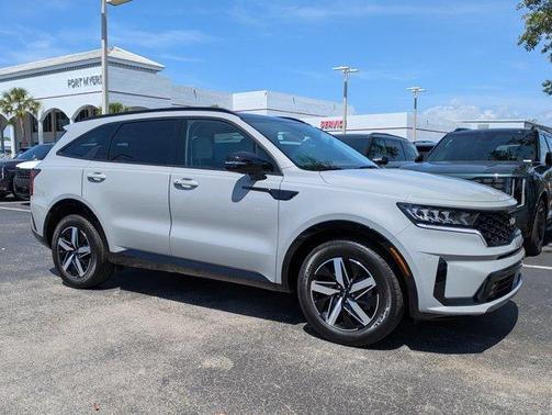 Wolf Gray 2023 Kia Sorento EX