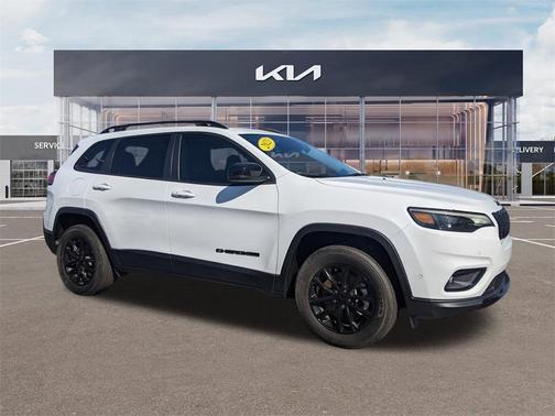 2023 Jeep Cherokee Altitude Lux