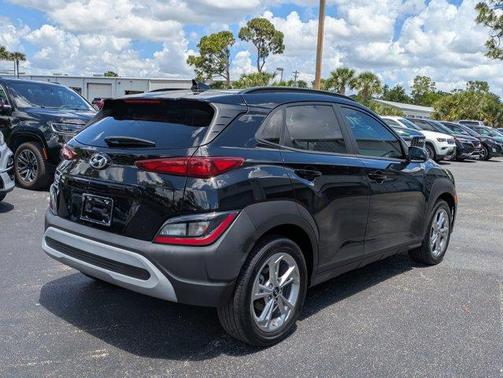 Abyss Black Pearl 2023 Hyundai KONA SEL