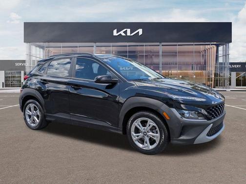 Abyss Black Pearl 2023 Hyundai KONA SEL