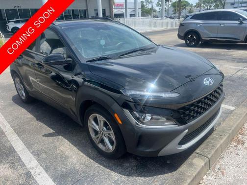 Abyss Black Pearl 2023 Hyundai KONA SEL