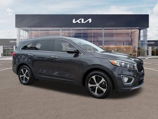 Platinum Graphite 2017 Kia Sorento EX