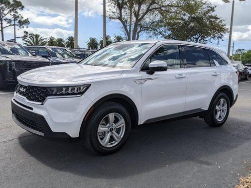 2023 Kia Sorento LX