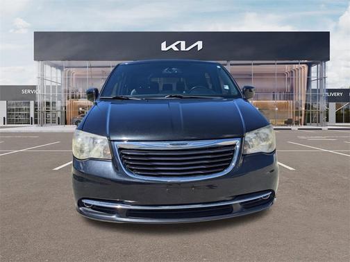 2014 Chrysler Town & Country S