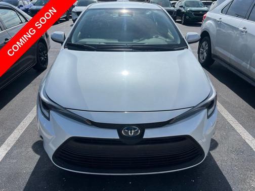 Ice 2024 Toyota Corolla Hybrid LE