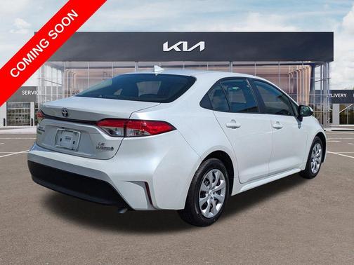 Ice 2024 Toyota Corolla Hybrid LE