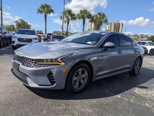 2023 Kia K5 LXS
