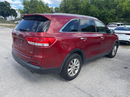 2017 Kia Sorento LX