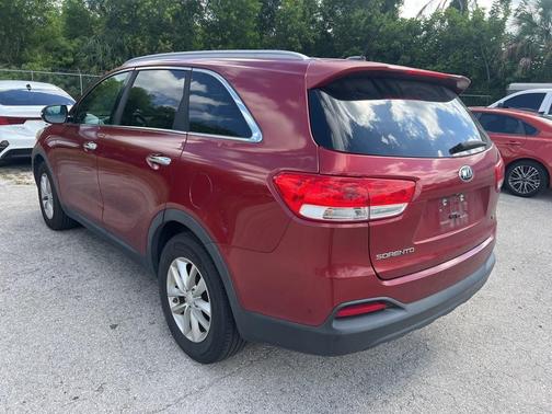 2017 Kia Sorento LX