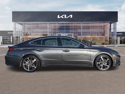 2022 Hyundai SONATA SEL Plus