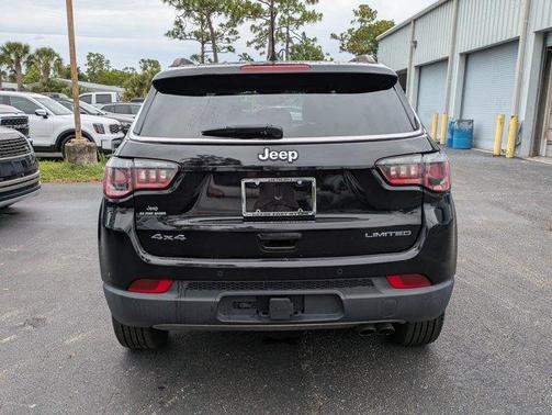 Diamond Black 2018 Jeep Compass Limited