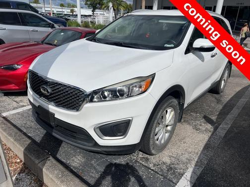 2017 Kia Sorento LX