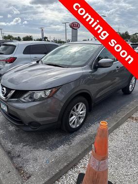 2017 Nissan Rogue Sport S