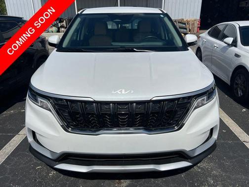 Snow White Pearl 2023 Kia Carnival LX