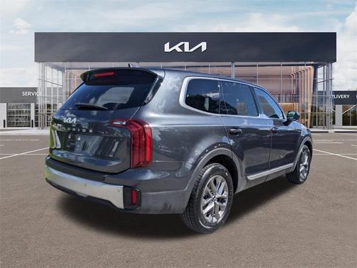 2023 Kia Telluride LX