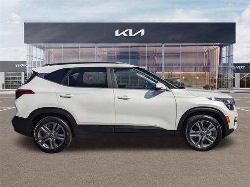 2023 Kia Seltos S