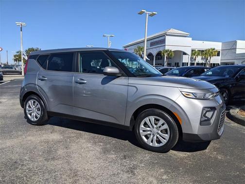 2022 Kia Soul LX