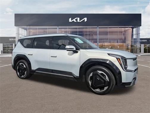 2024 Kia EV9 Land