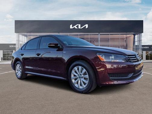 2014 Volkswagen Passat Auto Wolfsburg Ed