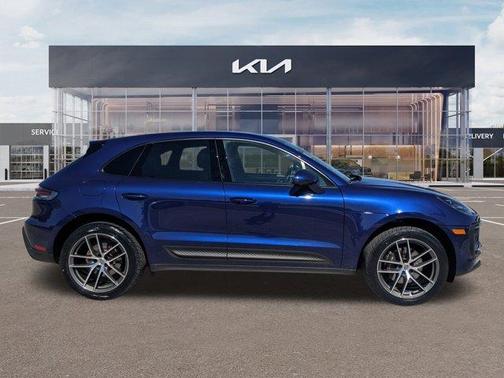 2023 Porsche Macan T