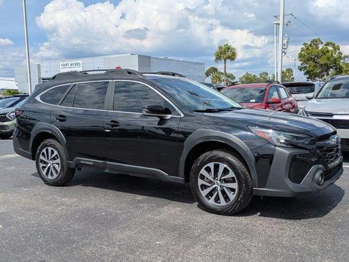 Crystal Black Silica 2024 Subaru Outback Premium