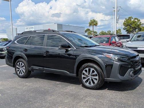 Crystal Black Silica 2024 Subaru Outback Premium