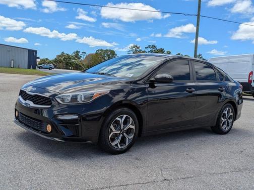 Aurora Black 2019 Kia Forte LXS