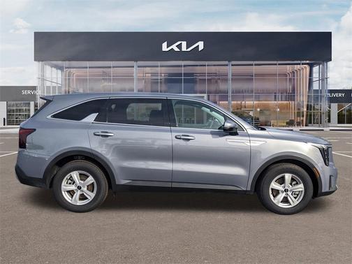 2025 Kia Sorento LX