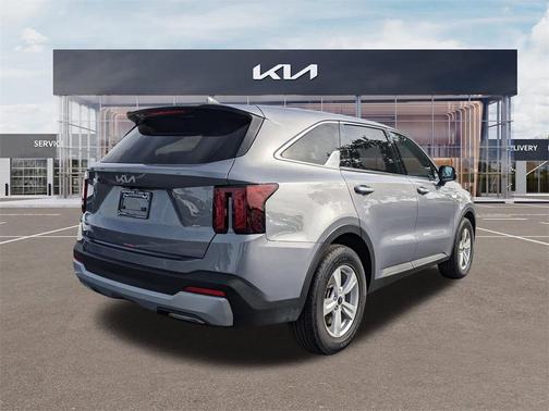 2025 Kia Sorento LX
