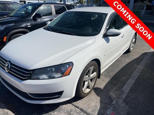 2012 Volkswagen Passat 2.5 SE