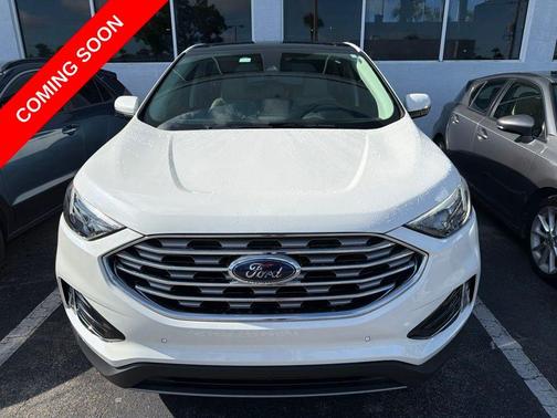 White Metallic 2024 Ford Edge Titanium