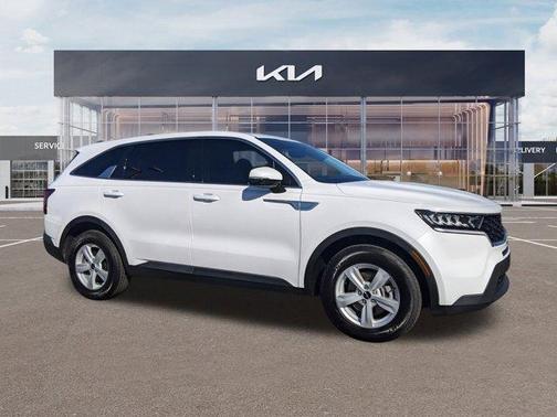 2023 Kia Sorento LX
