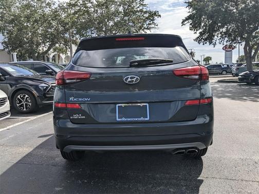 2021 Hyundai TUCSON SEL
