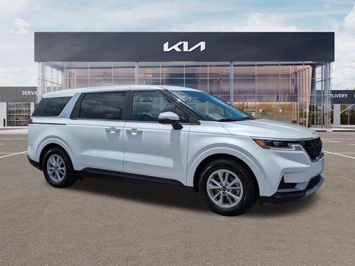 Snow White Pearl 2024 Kia Carnival LX