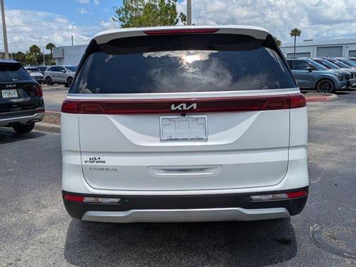 Snow White Pearl 2024 Kia Carnival LX