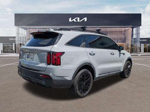 Wolf Gray 2022 Kia Sorento X-Line S