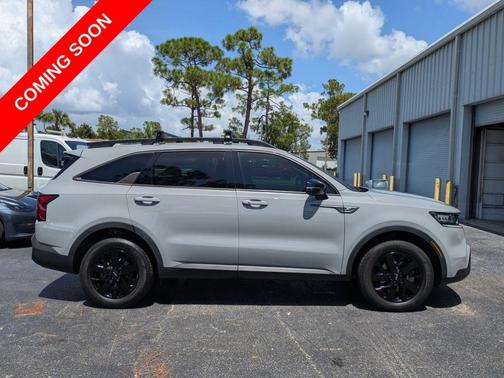 Wolf Gray 2022 Kia Sorento X-Line S