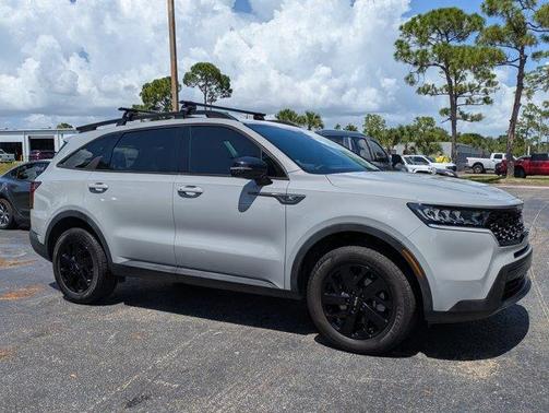 Wolf Gray 2022 Kia Sorento X-Line S