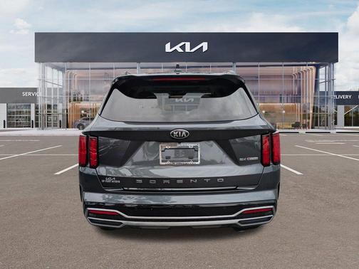 Gray 2021 Kia Sorento SX