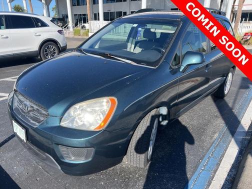2009 Kia Rondo 