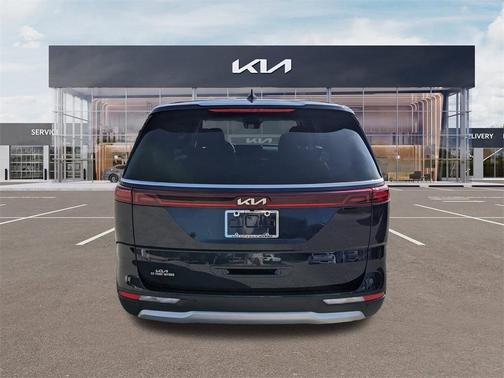 2023 Kia Carnival LX