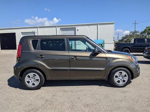 2013 Kia Soul Base