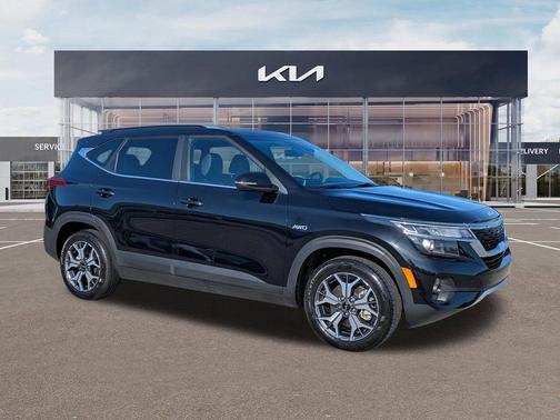 Cherry Black 2023 Kia Seltos EX