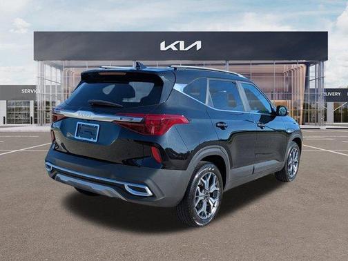 Cherry Black 2023 Kia Seltos EX