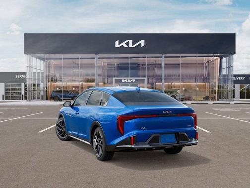 2026 Kia K4 GT-LINE